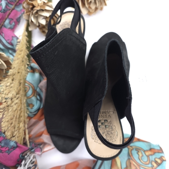 Vince Camuto Black Peep-Toe Ankle Boots Size 7 - Picture 5 of 10